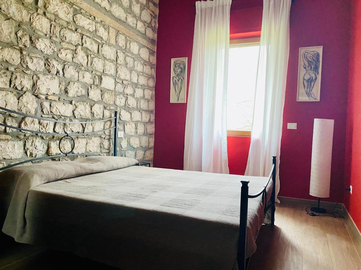 Bombrelais Bed & Breakfast Apice Bagian luar foto