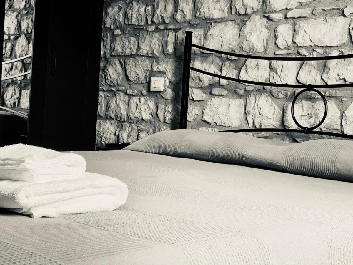 Bombrelais Bed & Breakfast Apice Bagian luar foto