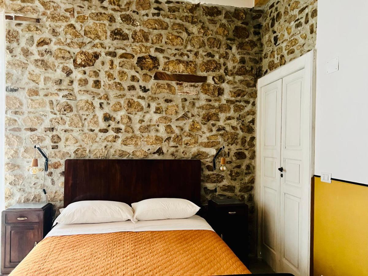 Bombrelais Bed & Breakfast Apice Bagian luar foto