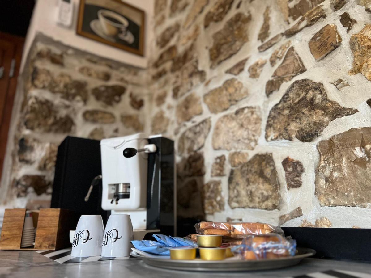 Bombrelais Bed & Breakfast Apice Bagian luar foto