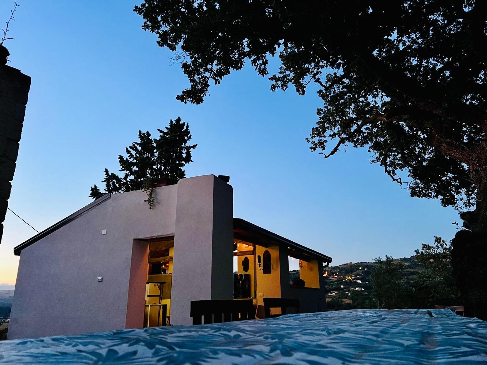 Bombrelais Bed & Breakfast Apice Bagian luar foto
