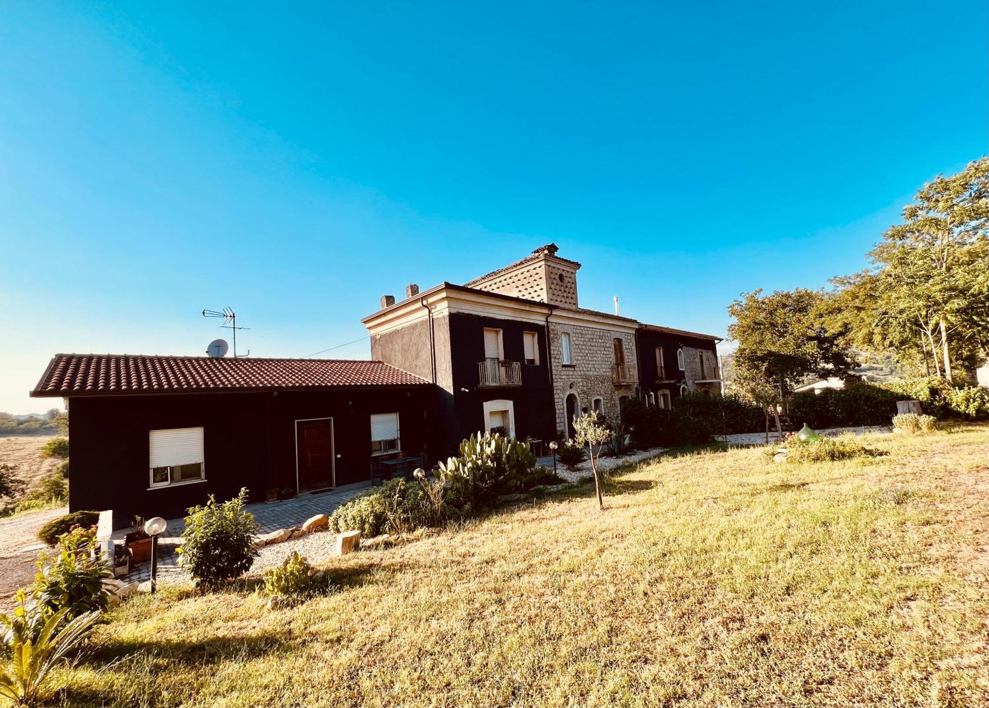Bombrelais Bed & Breakfast Apice Bagian luar foto